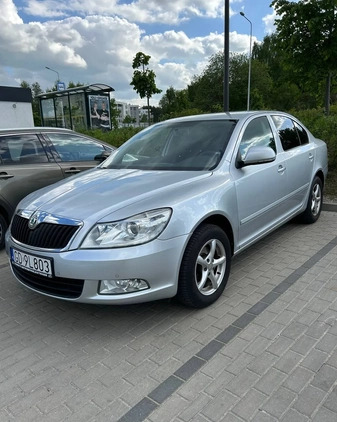 Skoda Octavia cena 17035 przebieg: 268000, rok produkcji 2010 z Gdańsk małe 56